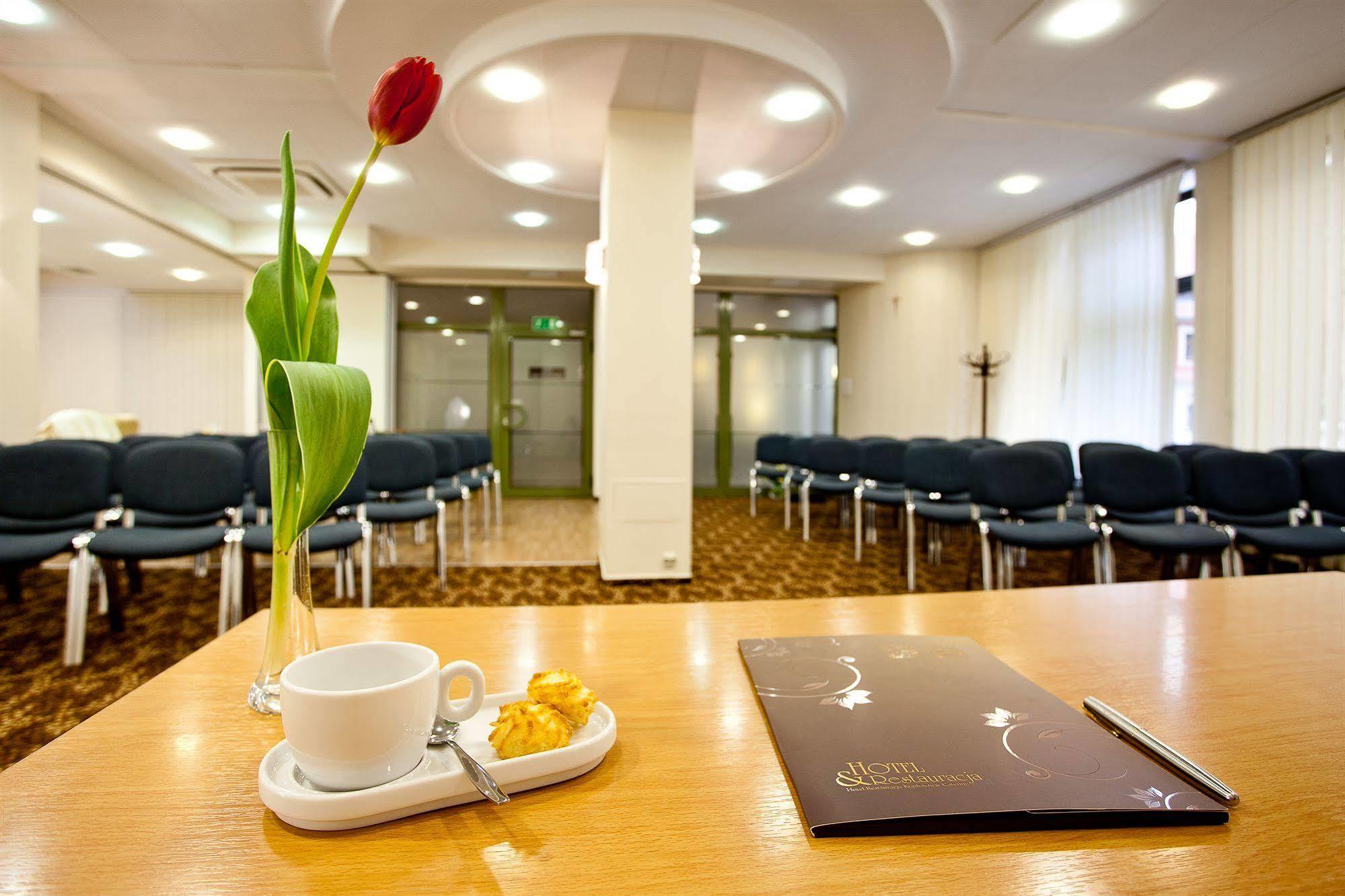Tulip Hotels - Wroclaw Centre Exterior photo
